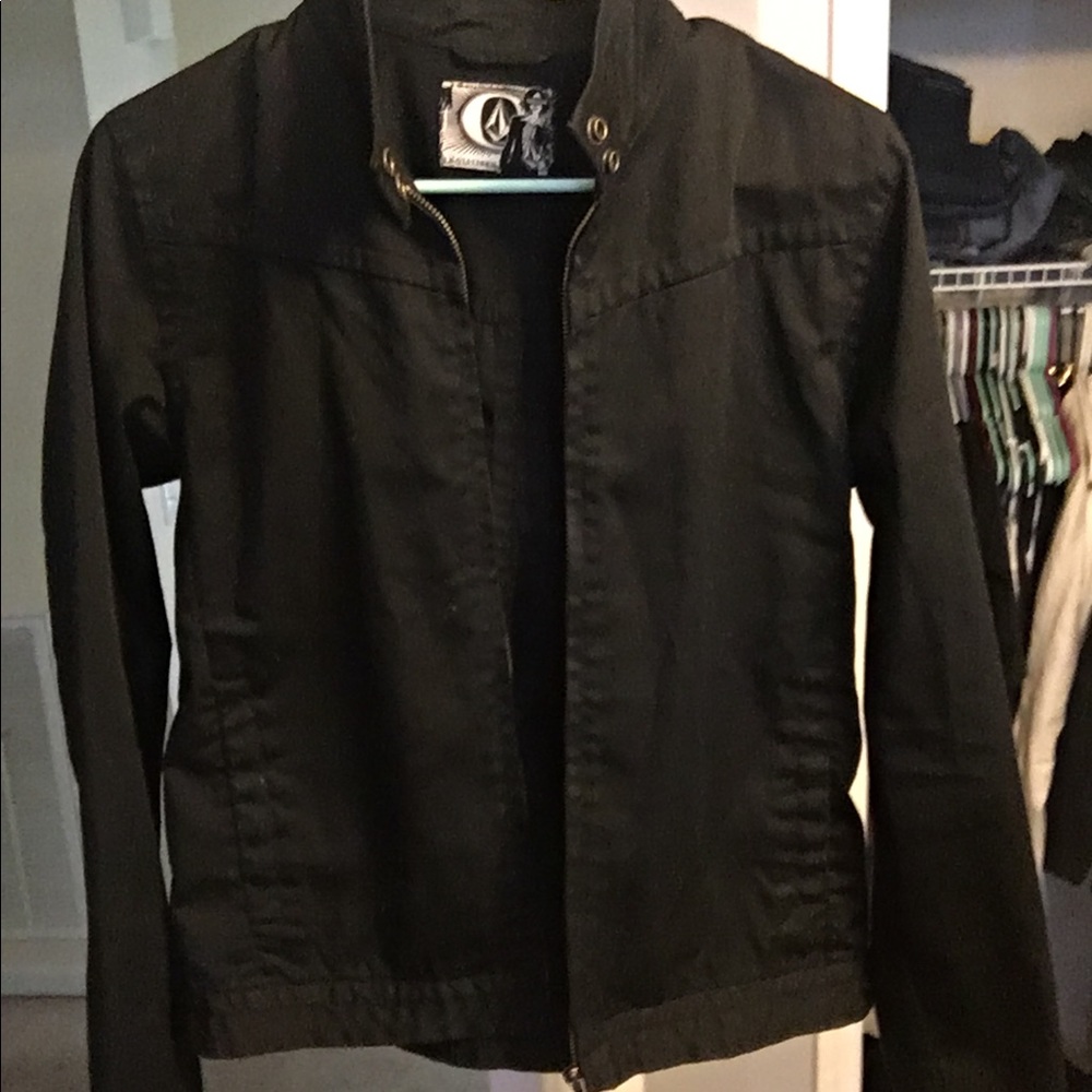 Volcom jacket size medium women’s